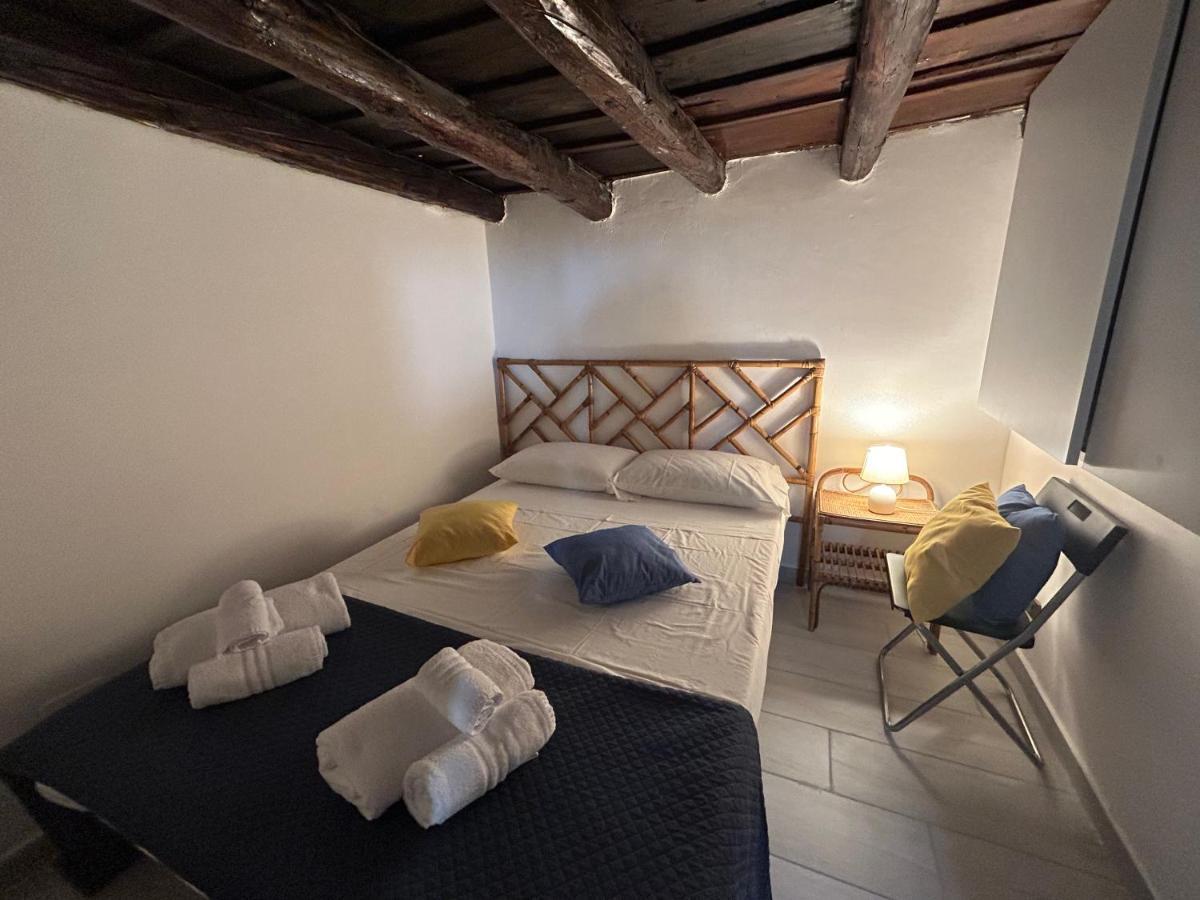 Soft House - Vacanze In Centro - Palermo Bagian luar foto